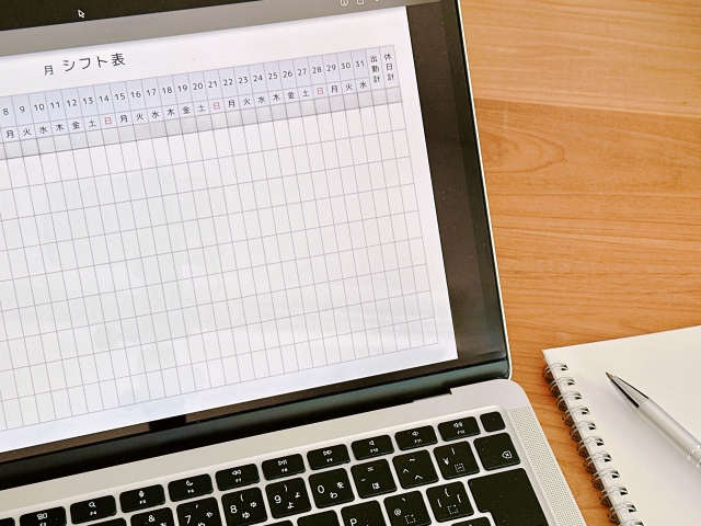 薬局長のつぶやき*ショート薬局あるある【#10】申請済みシフトの急な変更、どこまでアリ?